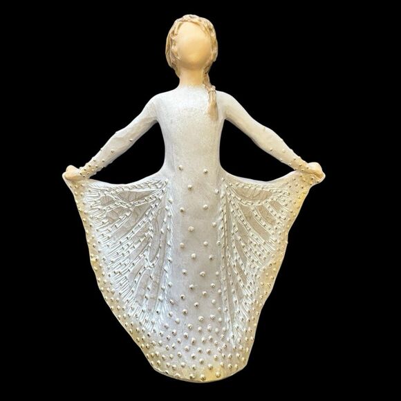 Signed Willow Tree Butterfly sculpted figure by Susan Lordi 6.5” Tall - Picture 1 of 10